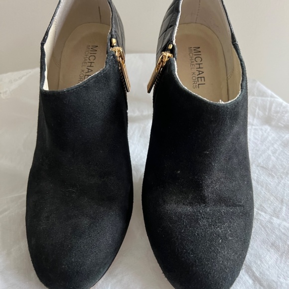 Michael Kors Sammy Ankle Boots - Size 6.5M - Picture 3 of 7